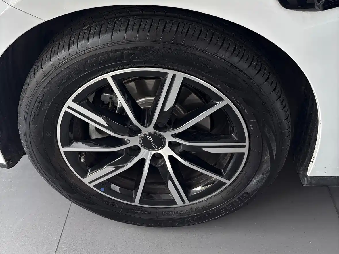 BYD SEAL 06 NEW ENERGY