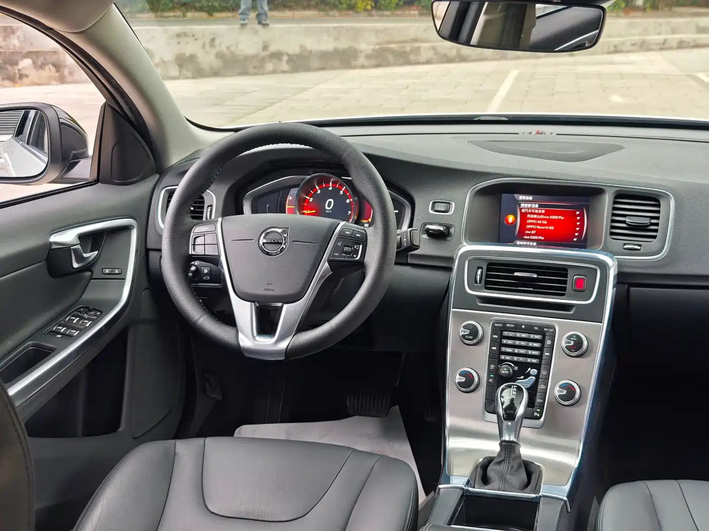 Фото 13 - Volvo S60