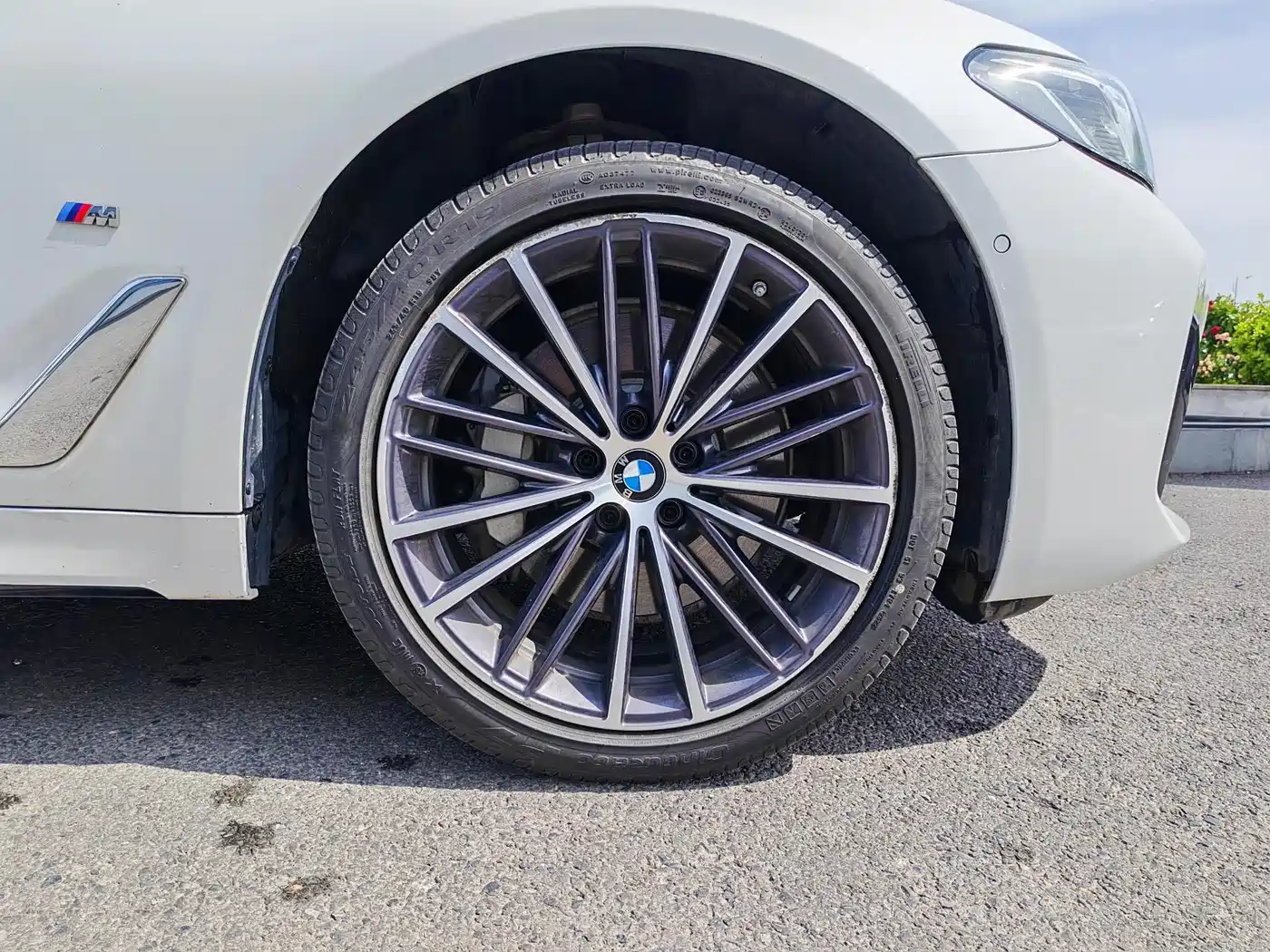 BMW 5 Series 2022 530Li Leading M Sport Package фото 9