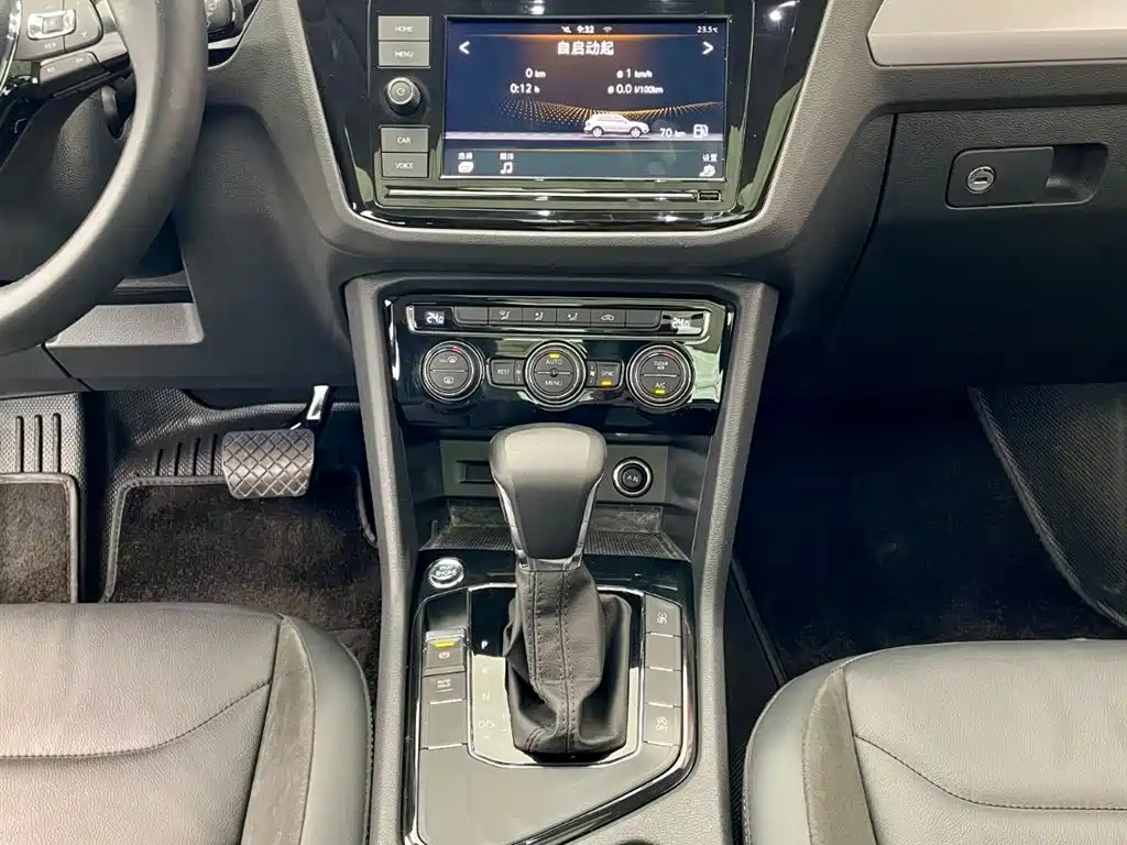 Volkswagen Tiguan L 2019 330TSI Automatic 2WD Panorama Comfort Edition China VI фото 9