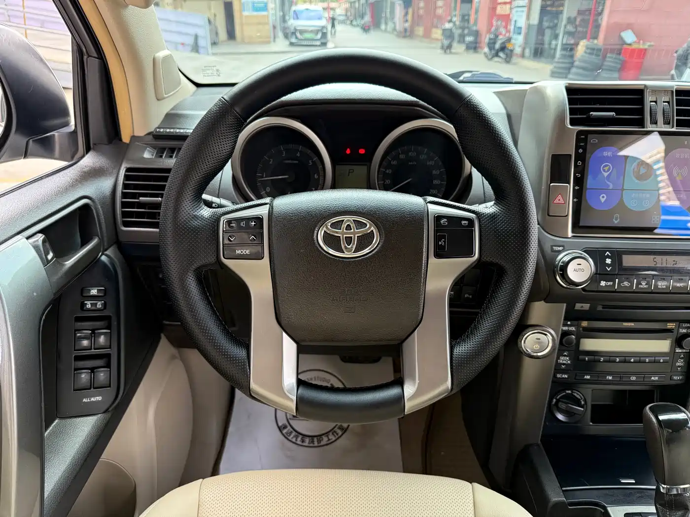 Toyota Prado (Import) 2010 2.7L Automatic Standard фото 10