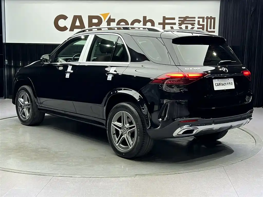 Mercedes-Benz GLE 2024 GLE 450 4MATIC Fashion фото 11