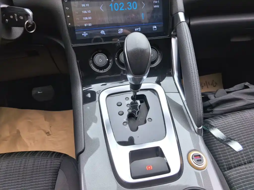 Peugeot 3008 2017 2016 1.6THP Automatic Classic Edition