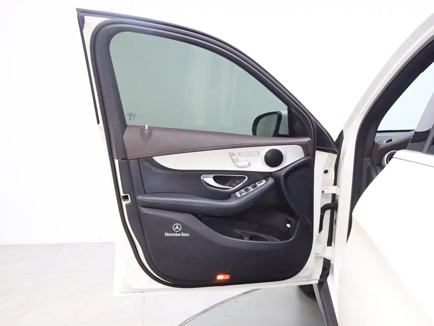 Mercedes-Benz GLC 2020 Facelift GLC 260 L 4MATIC Dynamic фото 13