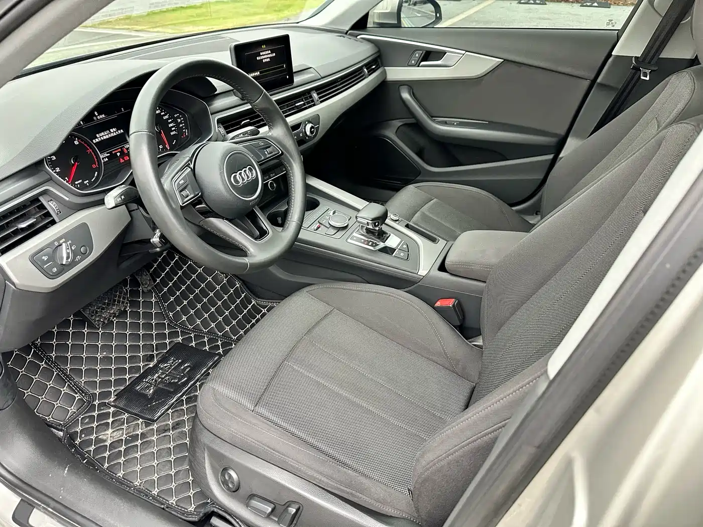 Audi A4L 2018 30th Anniversary 40 TFSI Progressive фото 8