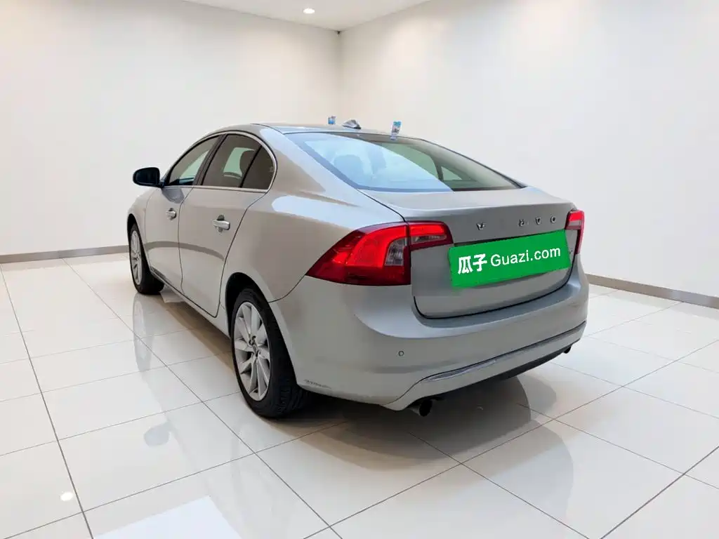 Photo 4 - Volvo S60