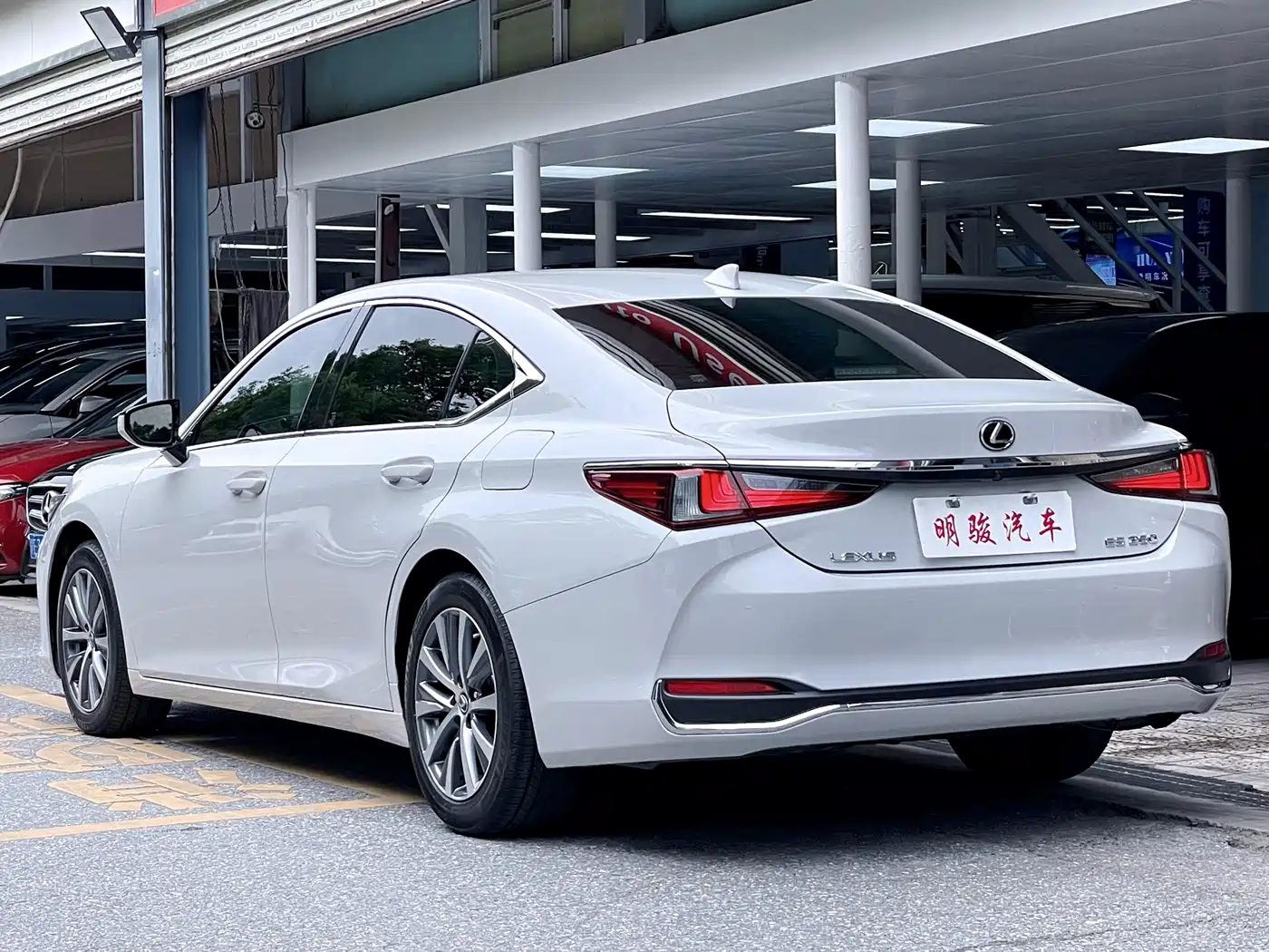 Lexus ES 2020 200 Excellence фото 4