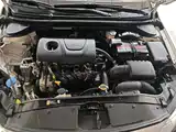 Фото 20 - Hyundai Elantra