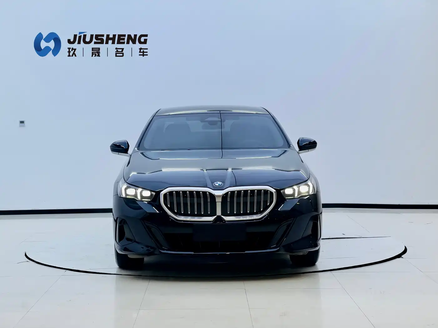 BMW 5 Series 2025 525Li M Sport Package фото 2