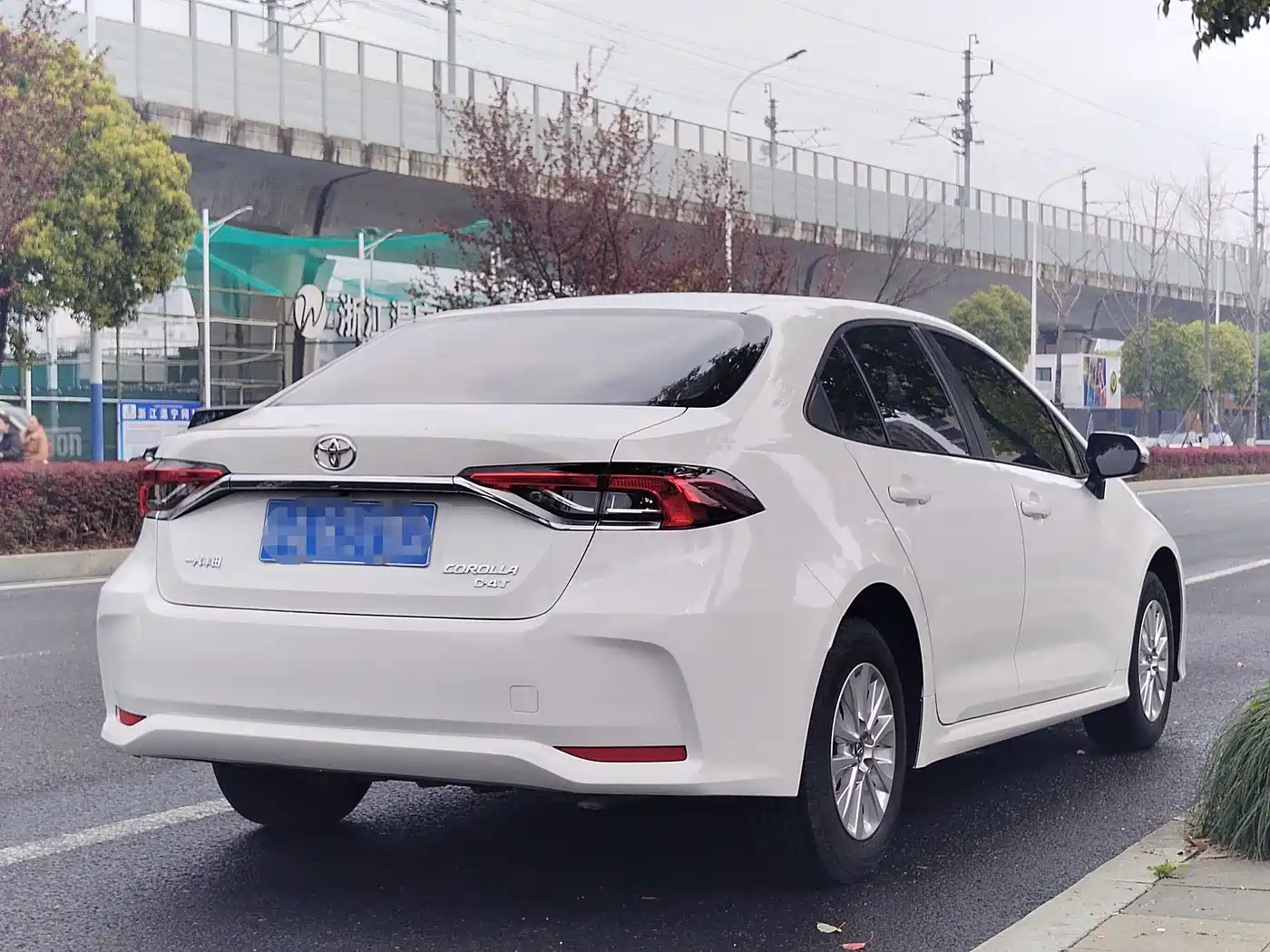 Toyota Corolla 2023 1.2T Pioneer Edition фото 4