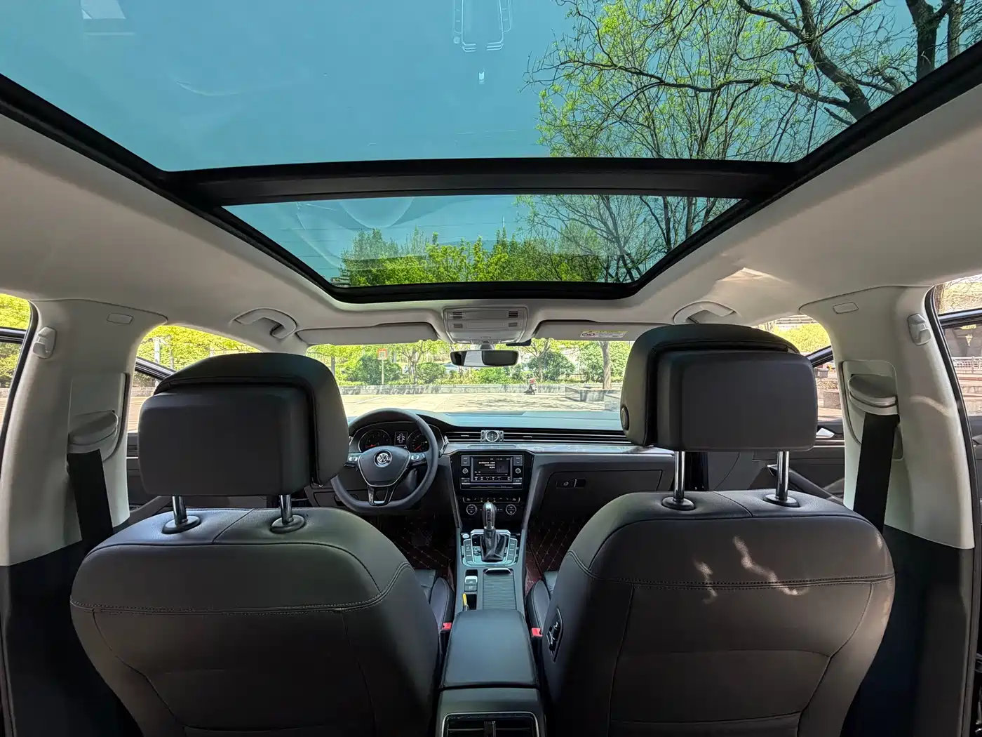 Volkswagen Magotan 2018 Facelift 330TSI DSG Luxury фото 24