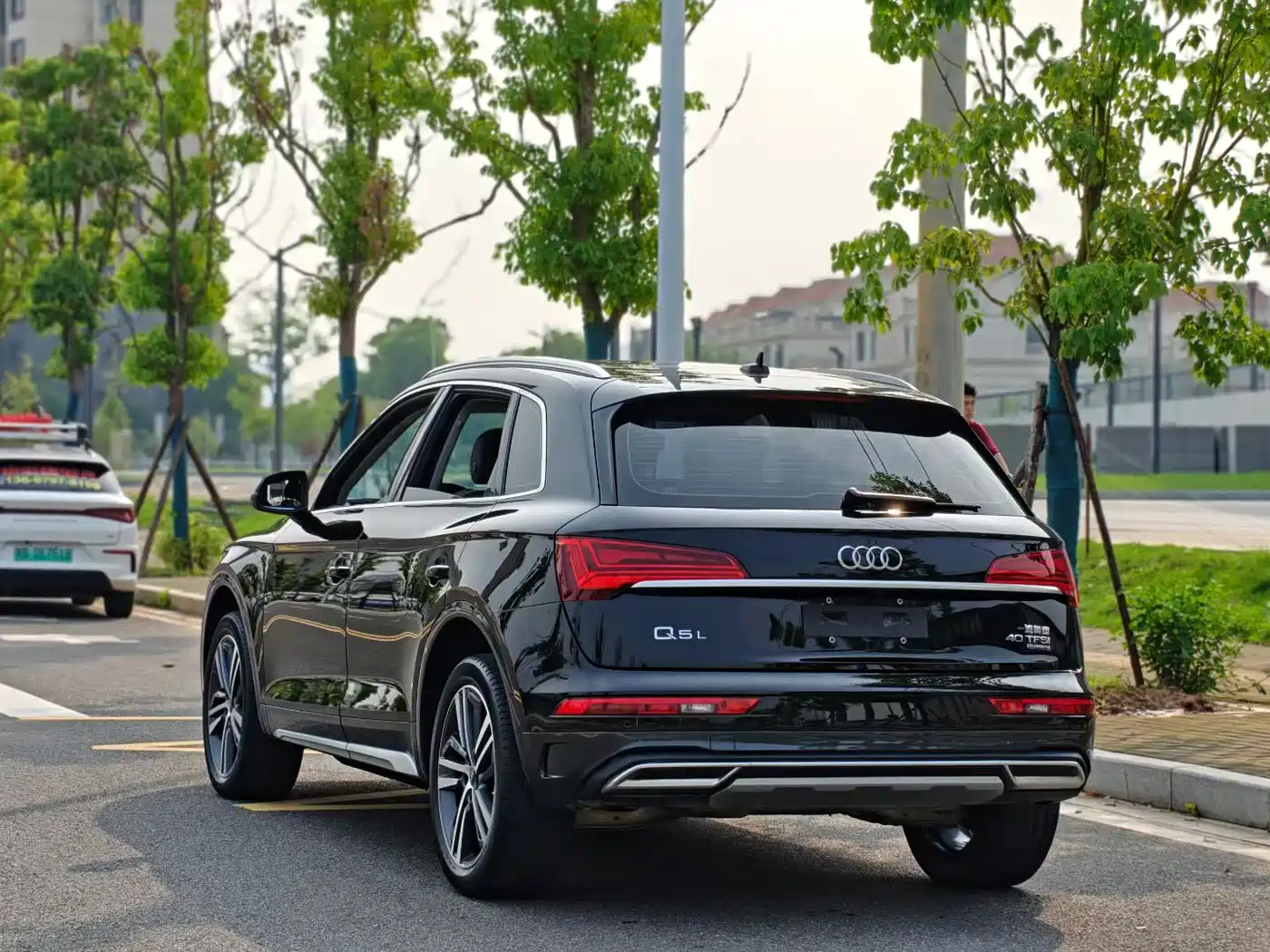 Audi Q5L 2022 40T Luxury Elegance фото 4