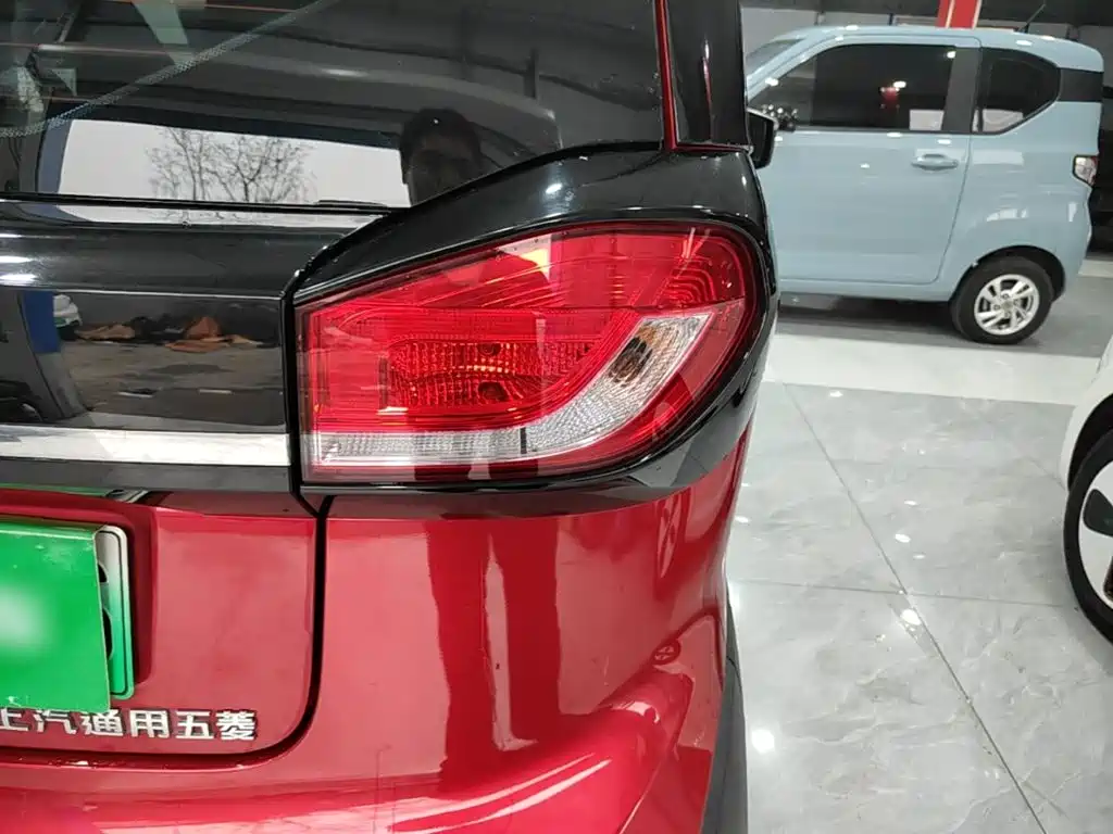 Фото 8 - Baojun E100