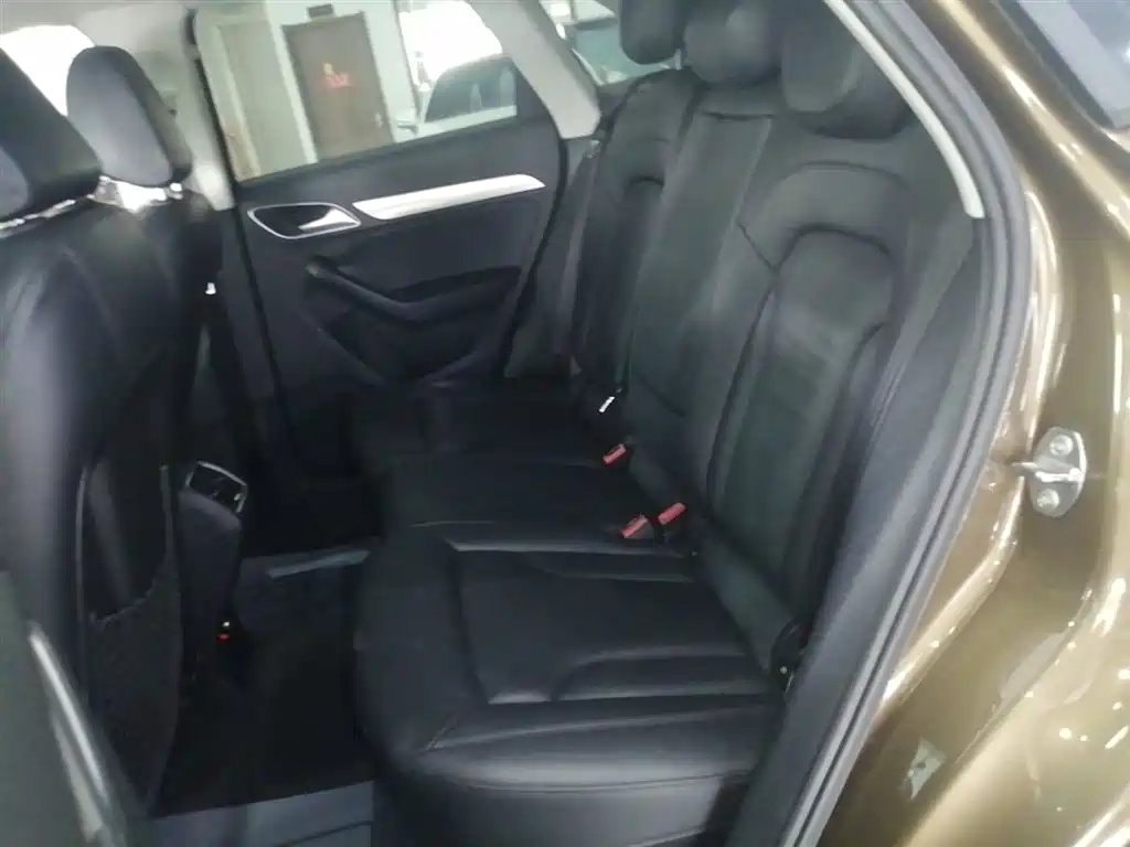 Audi Q3 2015 30 TFSI Comfort фото 17