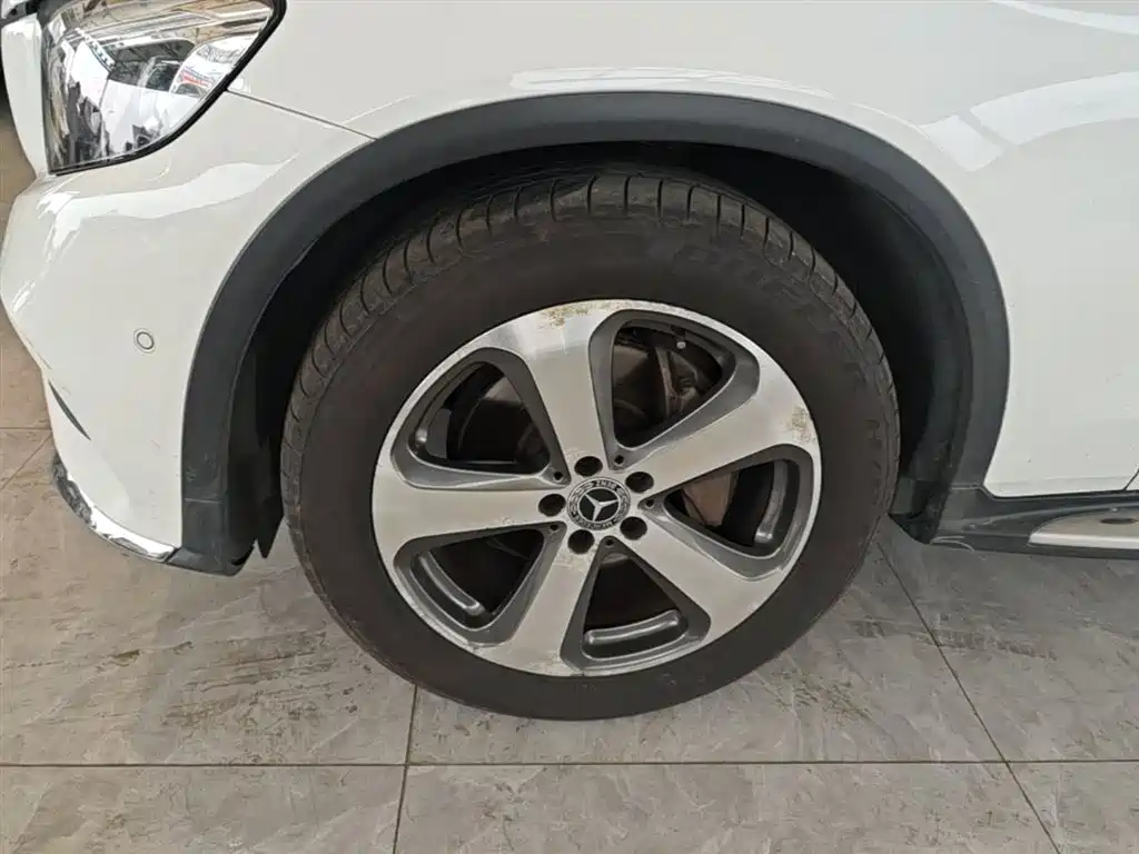 Mercedes-Benz GLC 2017 GLC 300 4MATIC Dynamic фото 23