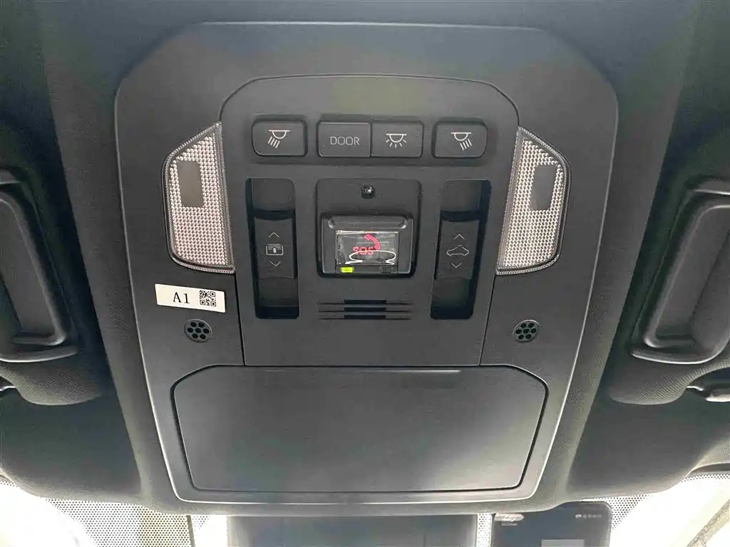 Toyota Crown Kluger 2022 2.0T 4WD Sporty Edition фото 19