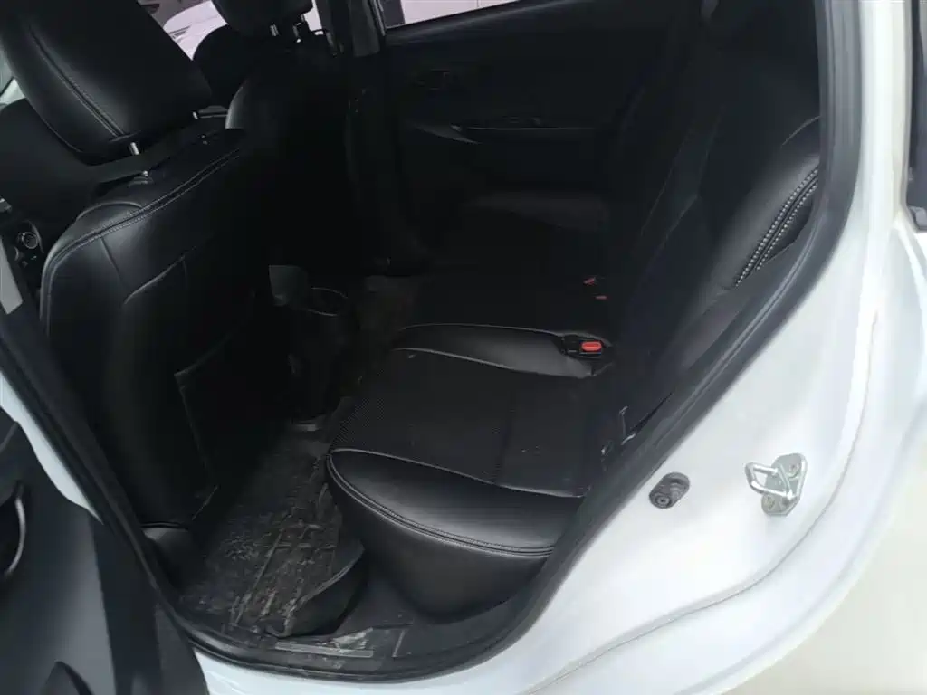 Toyota YARiS L Zhi Xuan 2016 Facelift 1.5E CVT Charming Edition фото 17