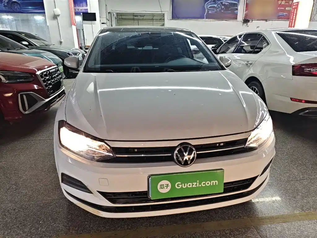 Volkswagen Polo 2023 Plus 1.5L Automatic Panorama Enjoyment Edition фото 3