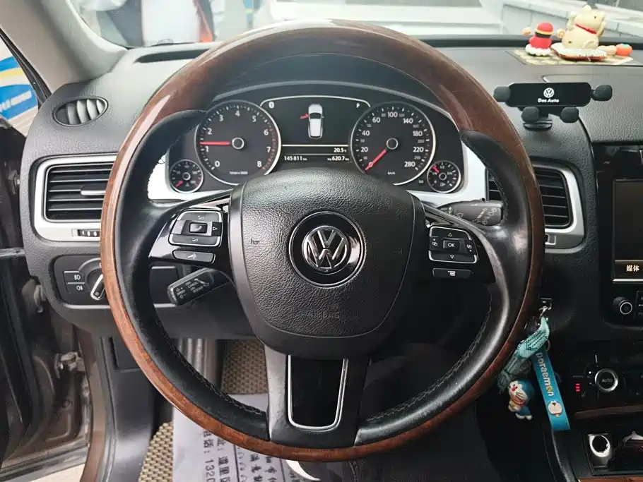 Фото 15 - Volkswagen Touareg
