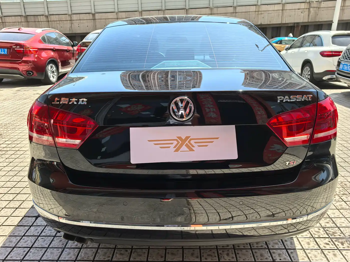 Volkswagen Passat 2015 1.8TSI DSG Honor Edition фото 5