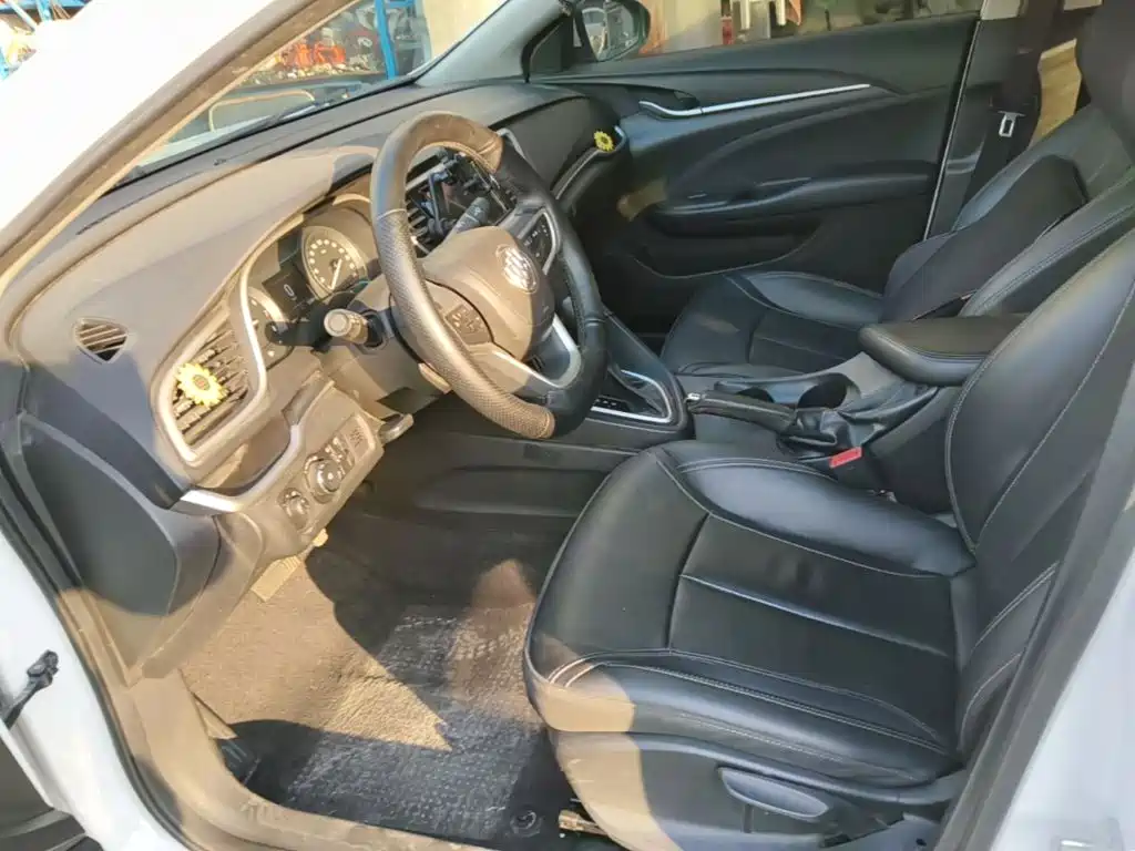 Фото 15 - Buick Excelle