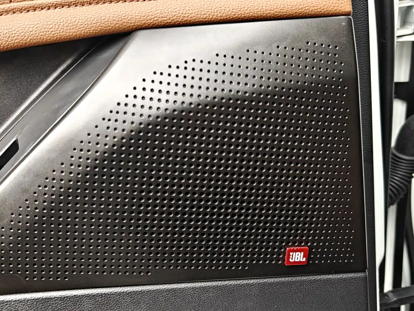 SAIC Maxus D90 Pro 2021 2.0T Diesel 4WD Lop Nur Edition 6-Seater фото 20