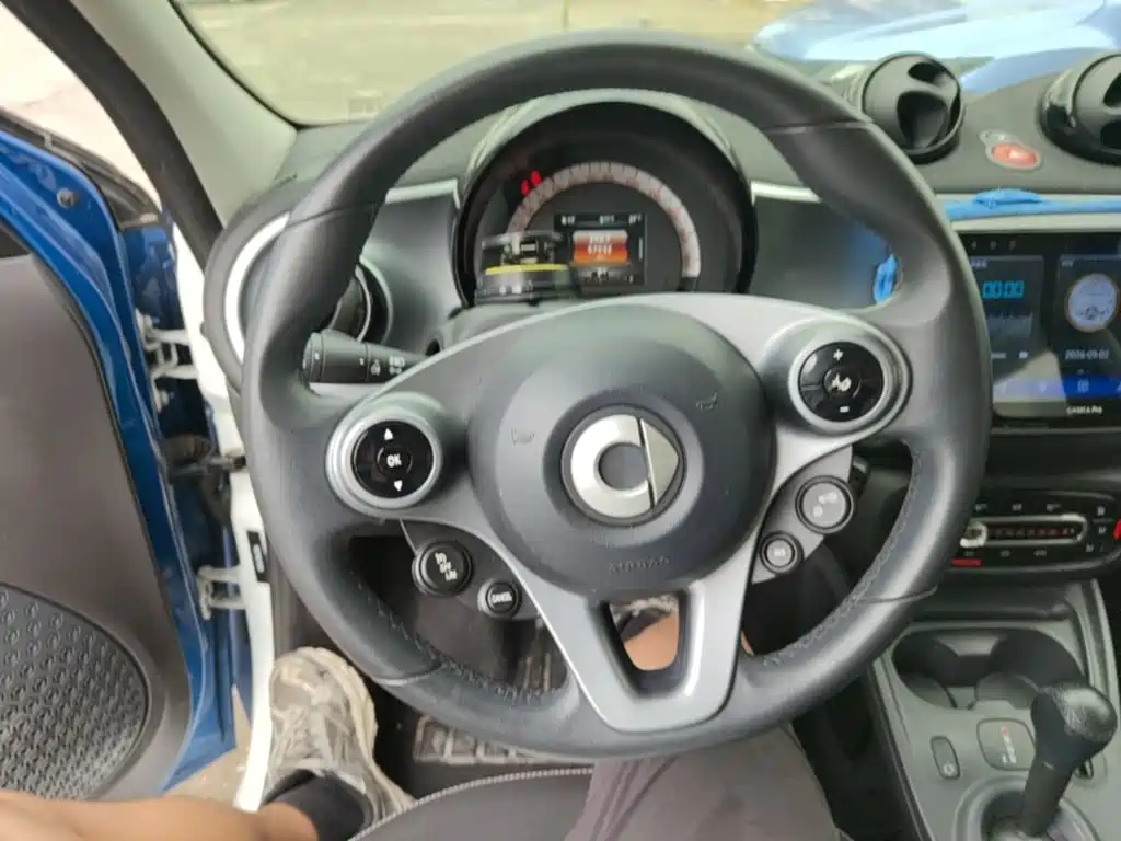 smart forfour 2018 2018 1.0L 52kW Passion Edition