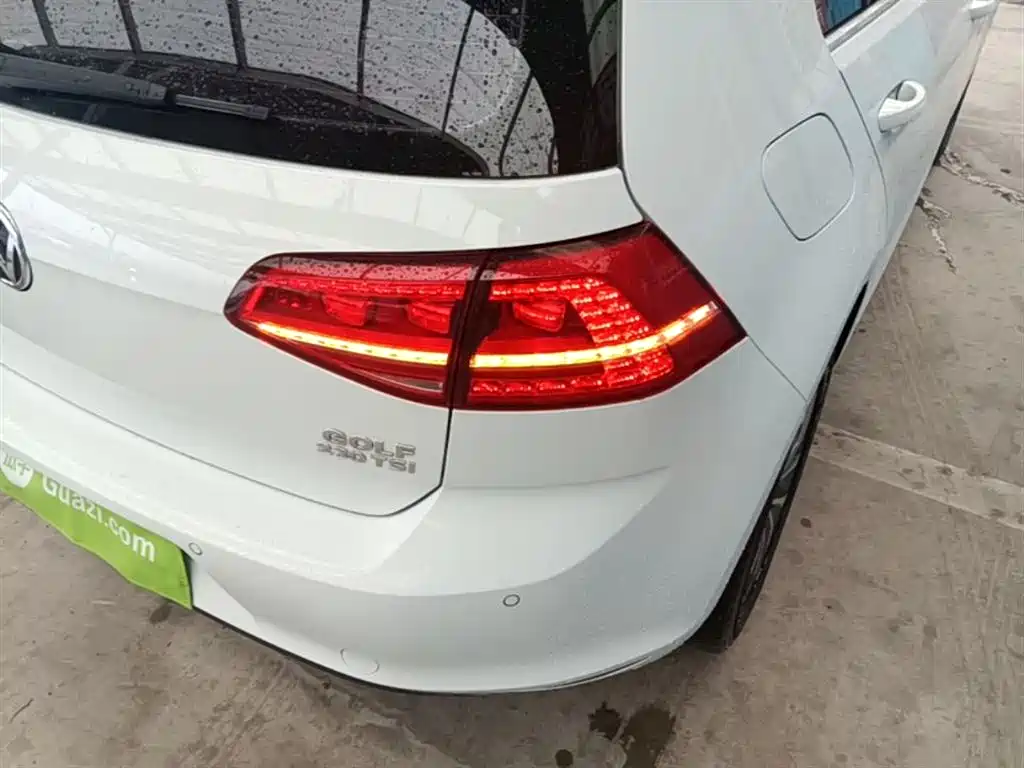 Volkswagen Golf 2016 230TSI Automatic Luxury фото 8