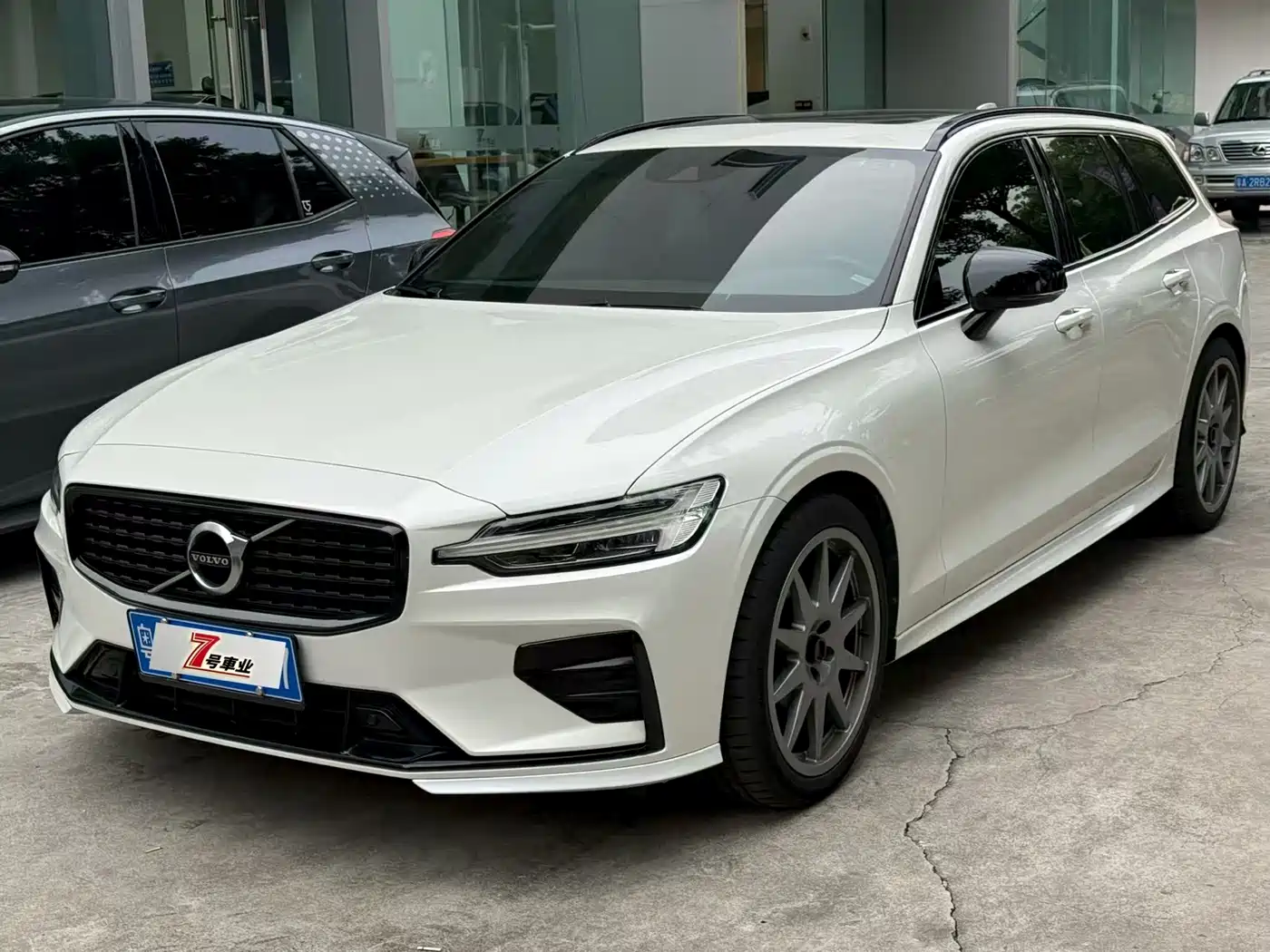 2020 Volvo V60