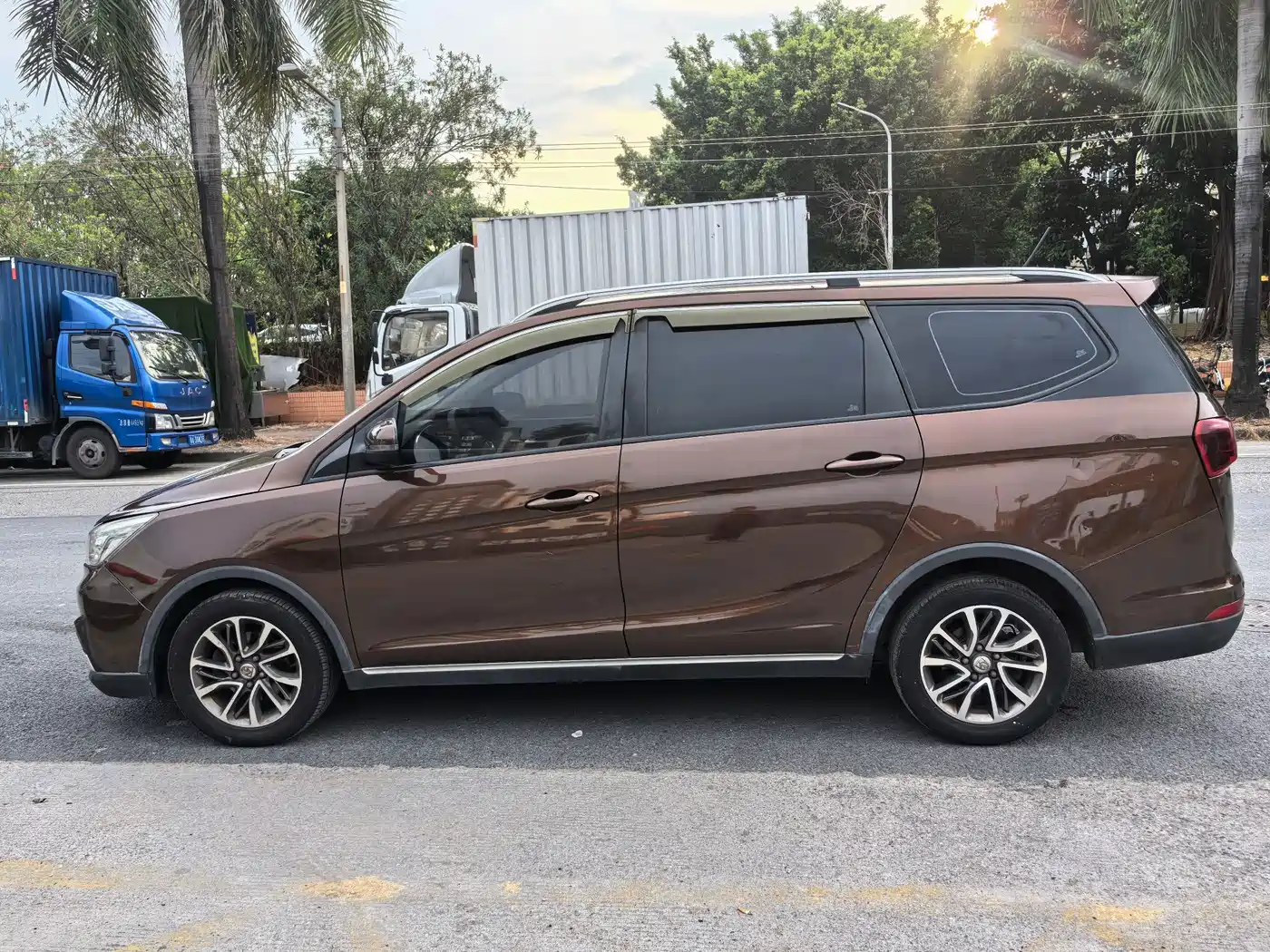 Baojun 730 2019 2019 1.5T CVT Fashion 7-Seater China V