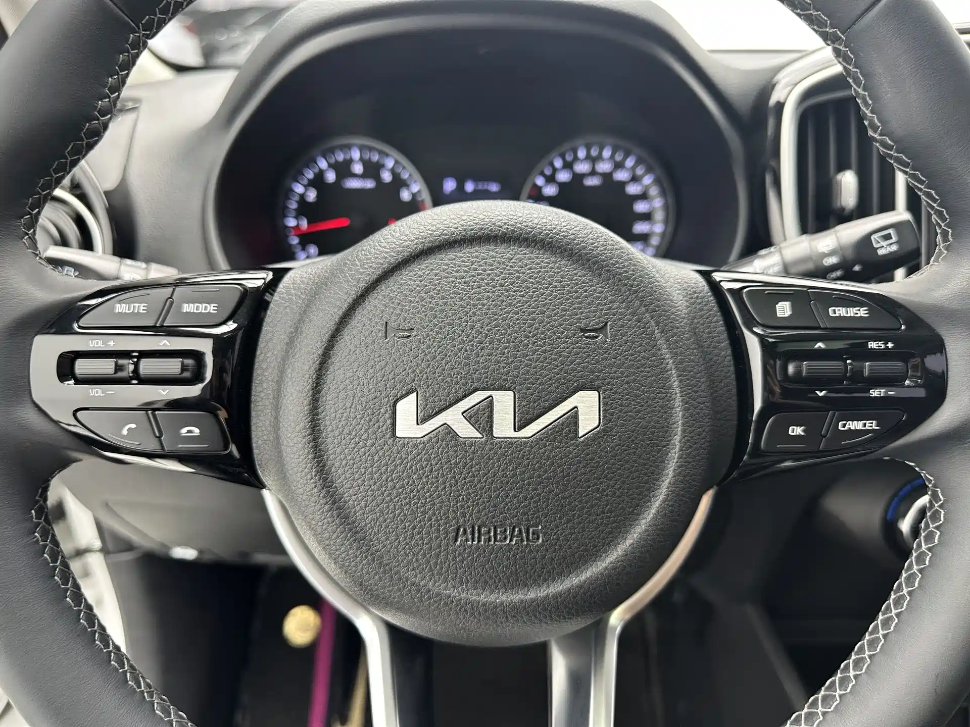 Фото 14 - Kia KX1