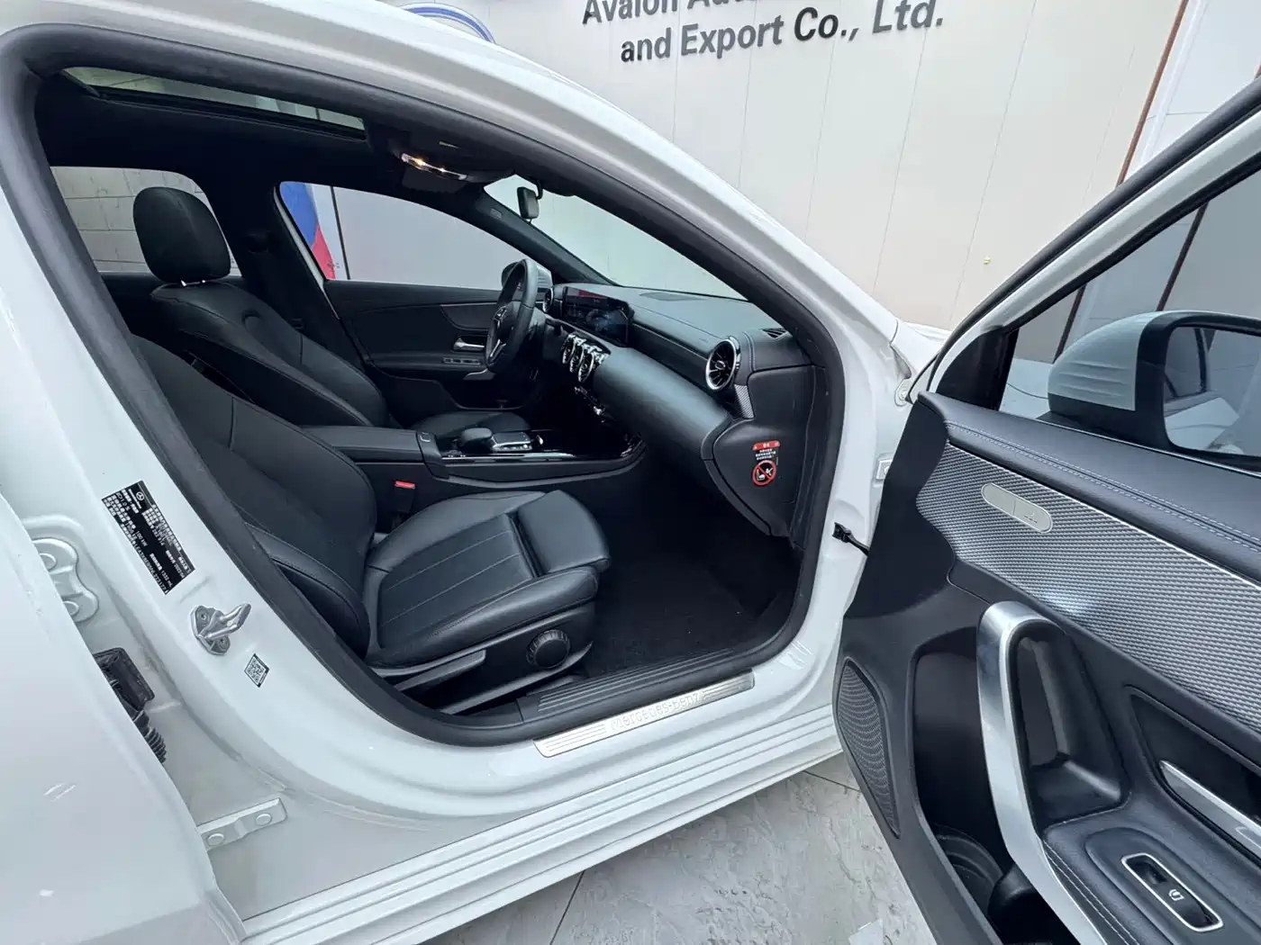 Mercedes-Benz A-Class 2022 A 180 L фото 19