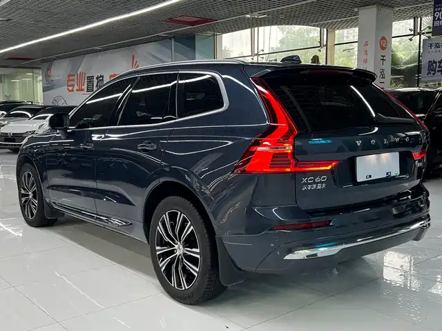 Volvo XC60 2022 B5 AWD Inscription — фото 5