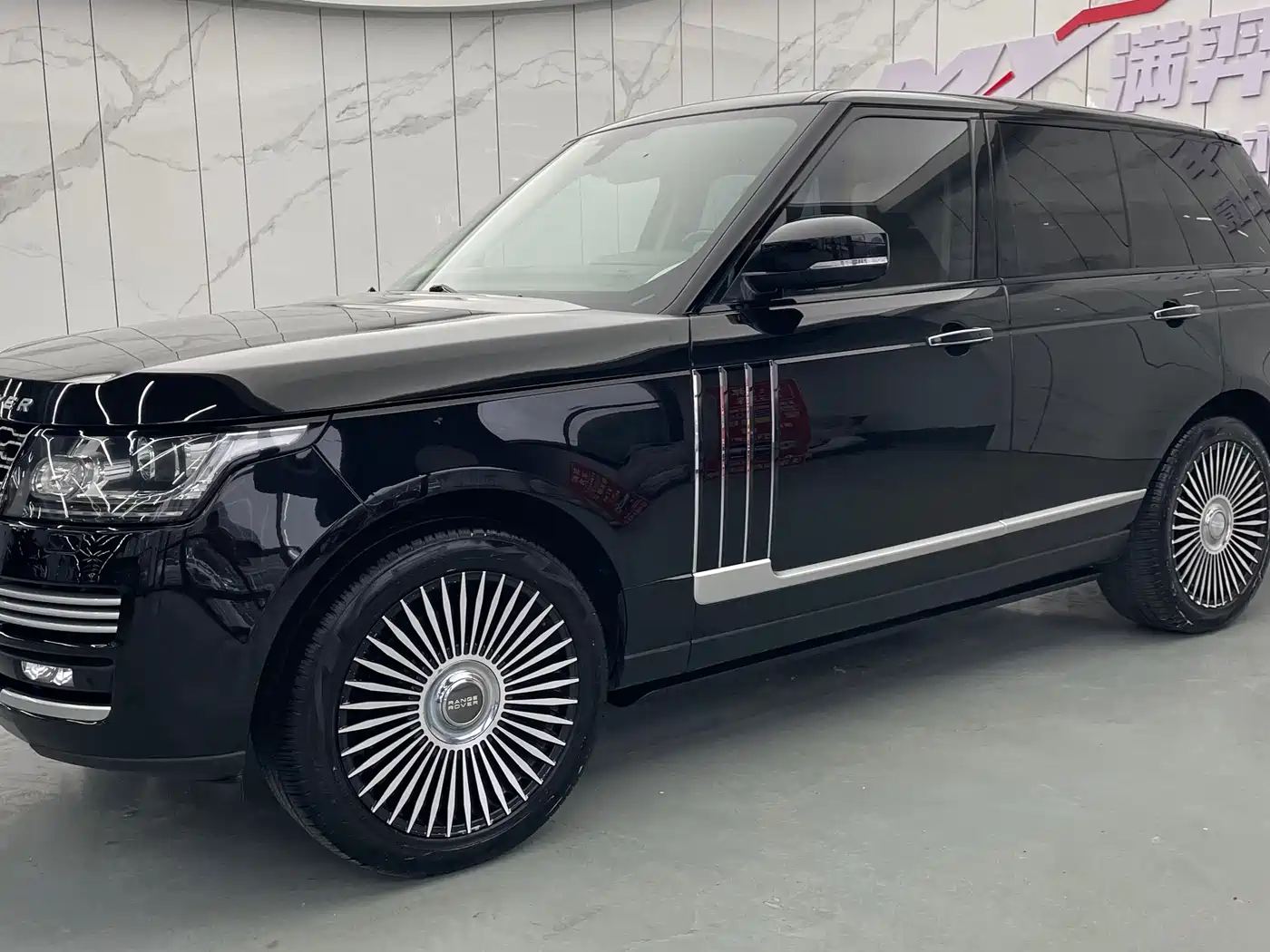Land Rover Range Rover 2014 3.0 TDV6 Vogue SE фото 2