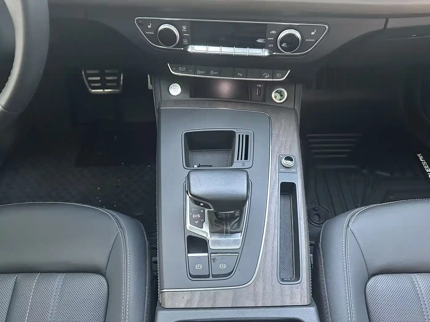 Audi Q5L 2023 40T Fashion Elegance фото 16