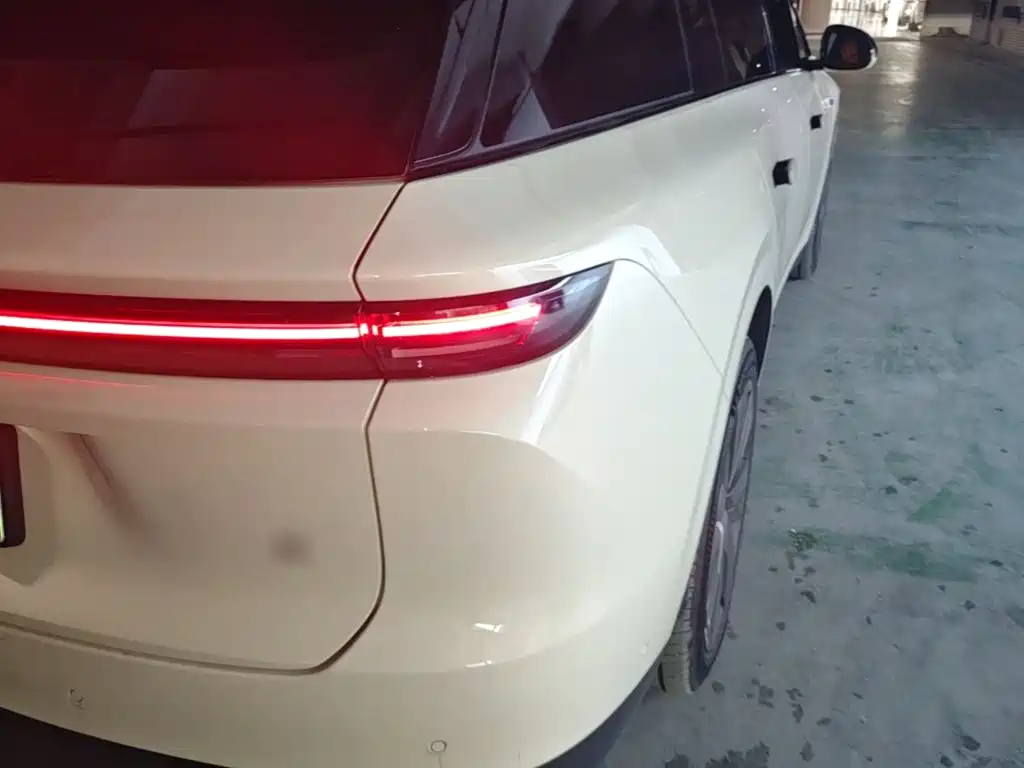Li Auto i6 2025 2025 4WD Base Model