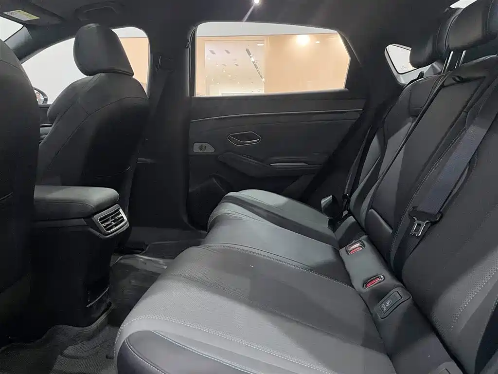 BYD Qin L 2025 DM-i Smart Drive Edition 120KM Surpassing фото 8