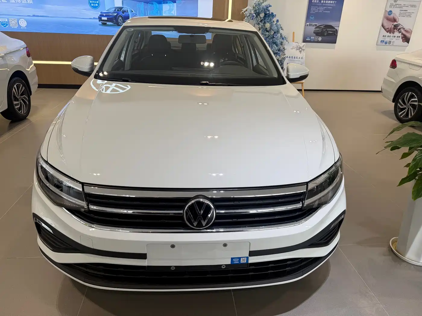 VOLKSWAGEN BORA