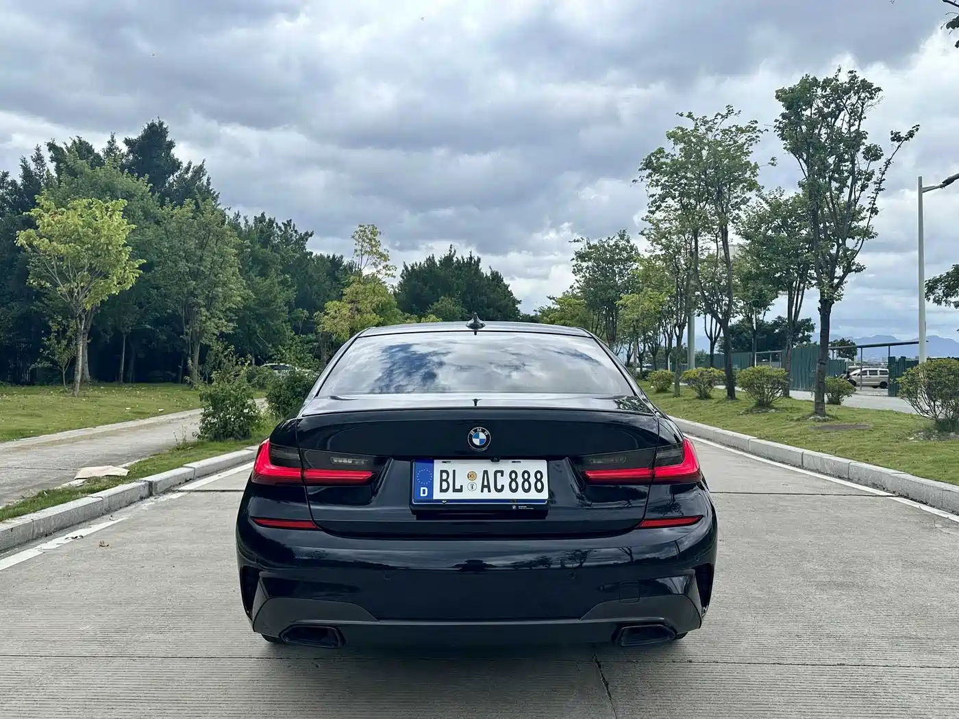 BMW 3 Series 2021 Facelift 325i M Sport Shadow Edition фото 4