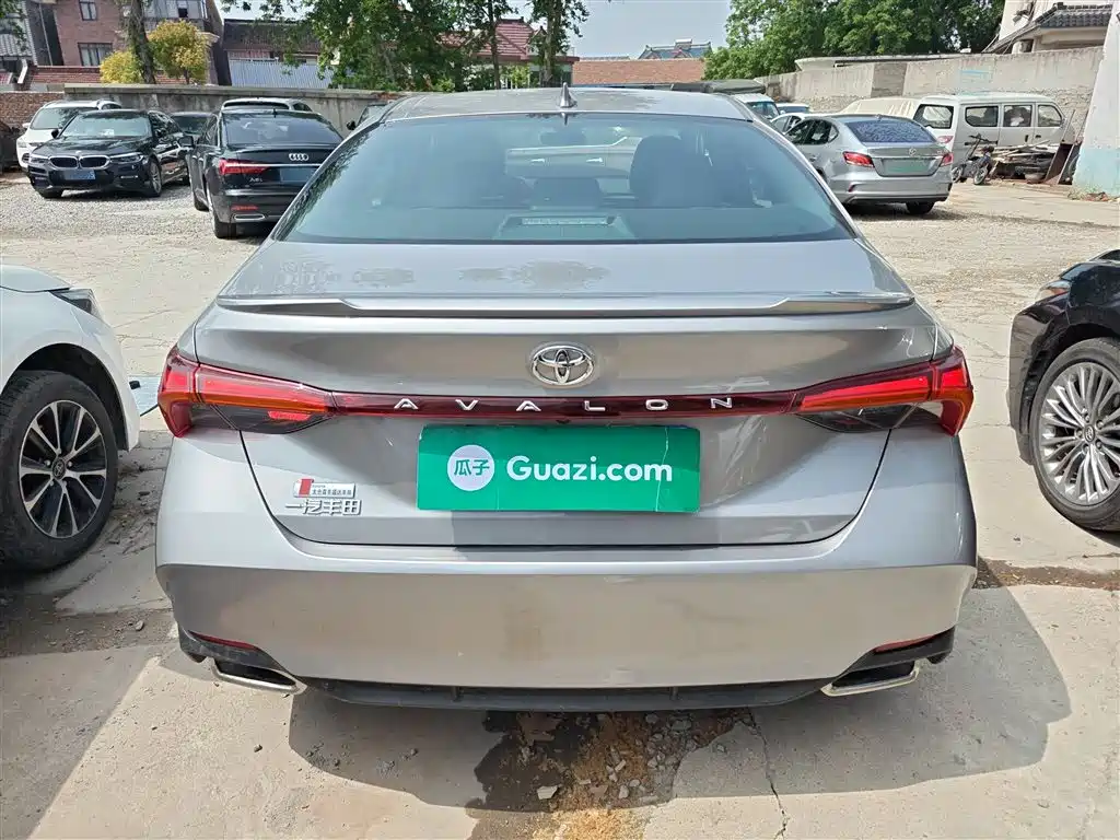 Toyota Avalon 2023 2.5L Luxury Edition фото 4
