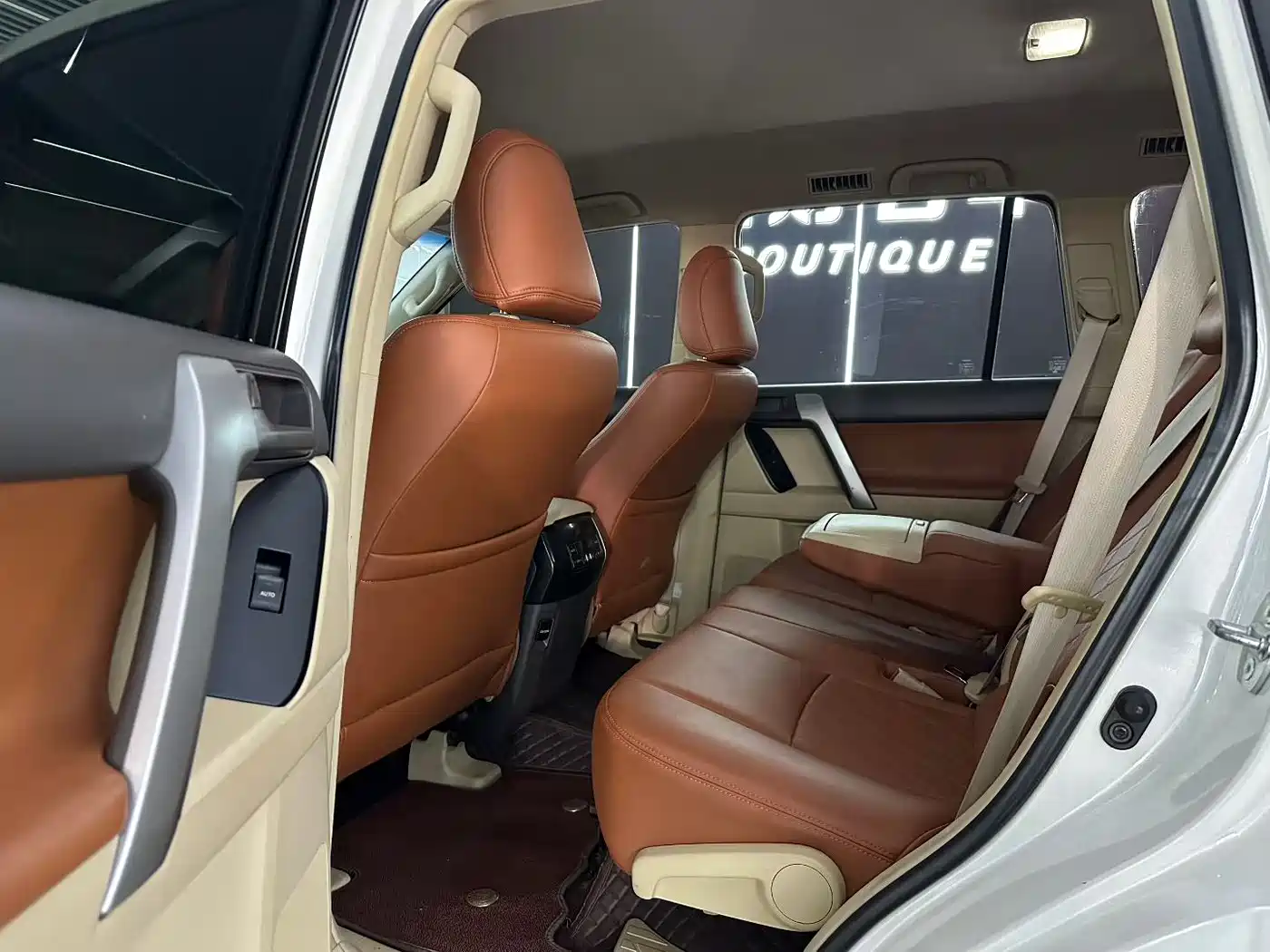 Toyota Prado (Import) 2014 2.7L Automatic Luxury фото 5
