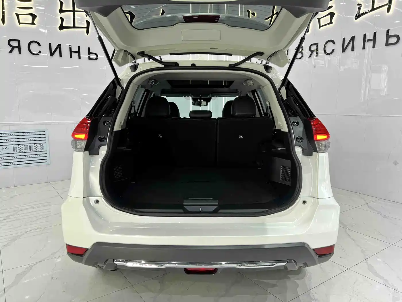 NISSAN QIJUN