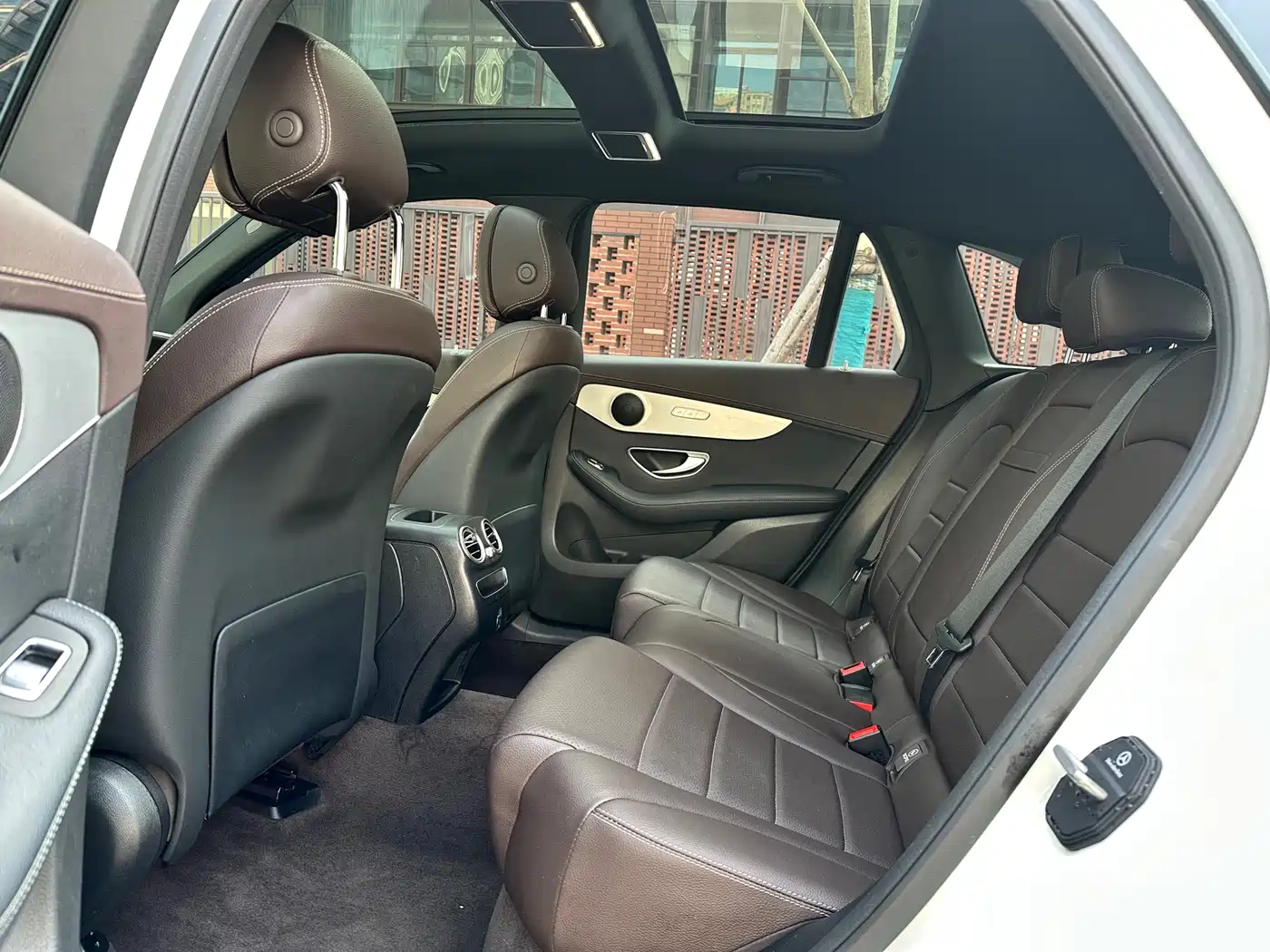 Mercedes-Benz GLC 2021 GLC 260 L 4MATIC Sporty фото 10