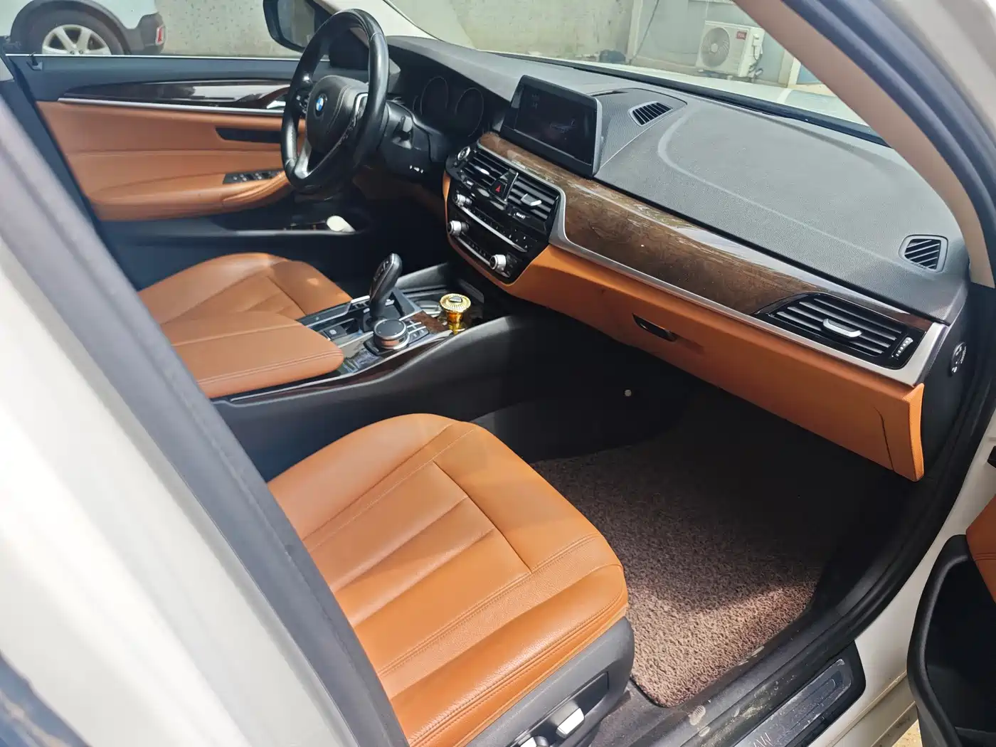 Фото 9 - BMW 5 Series