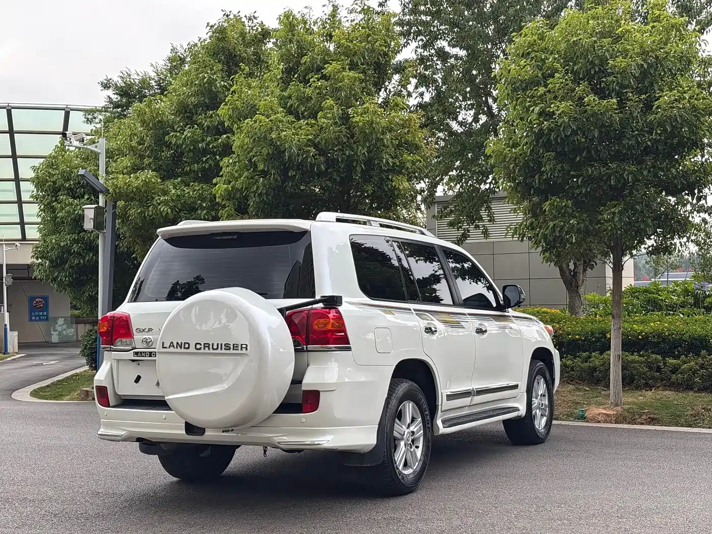 Toyota Land Cruiser (Import) 2015 2015 4.0L V6 Middle East Limited Edition