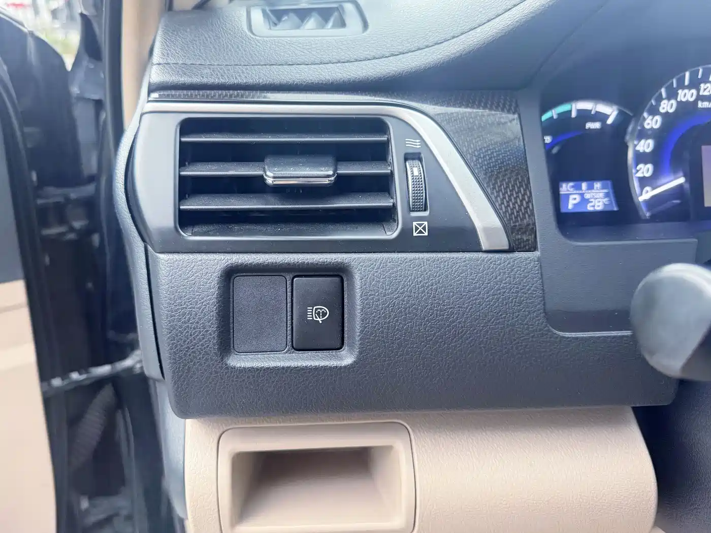 Toyota Camry 2012 ZunRui 2.5HG Luxury Edition фото 17