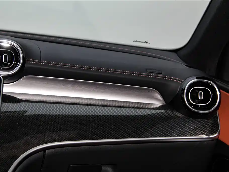 Mercedes-Benz GLC 2026 GLC 260 L 4MATIC Classic Edition фото 28