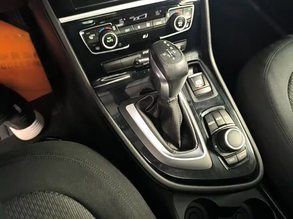 BMW 2 Series Gran Tourer 2017 2015 218i Leading