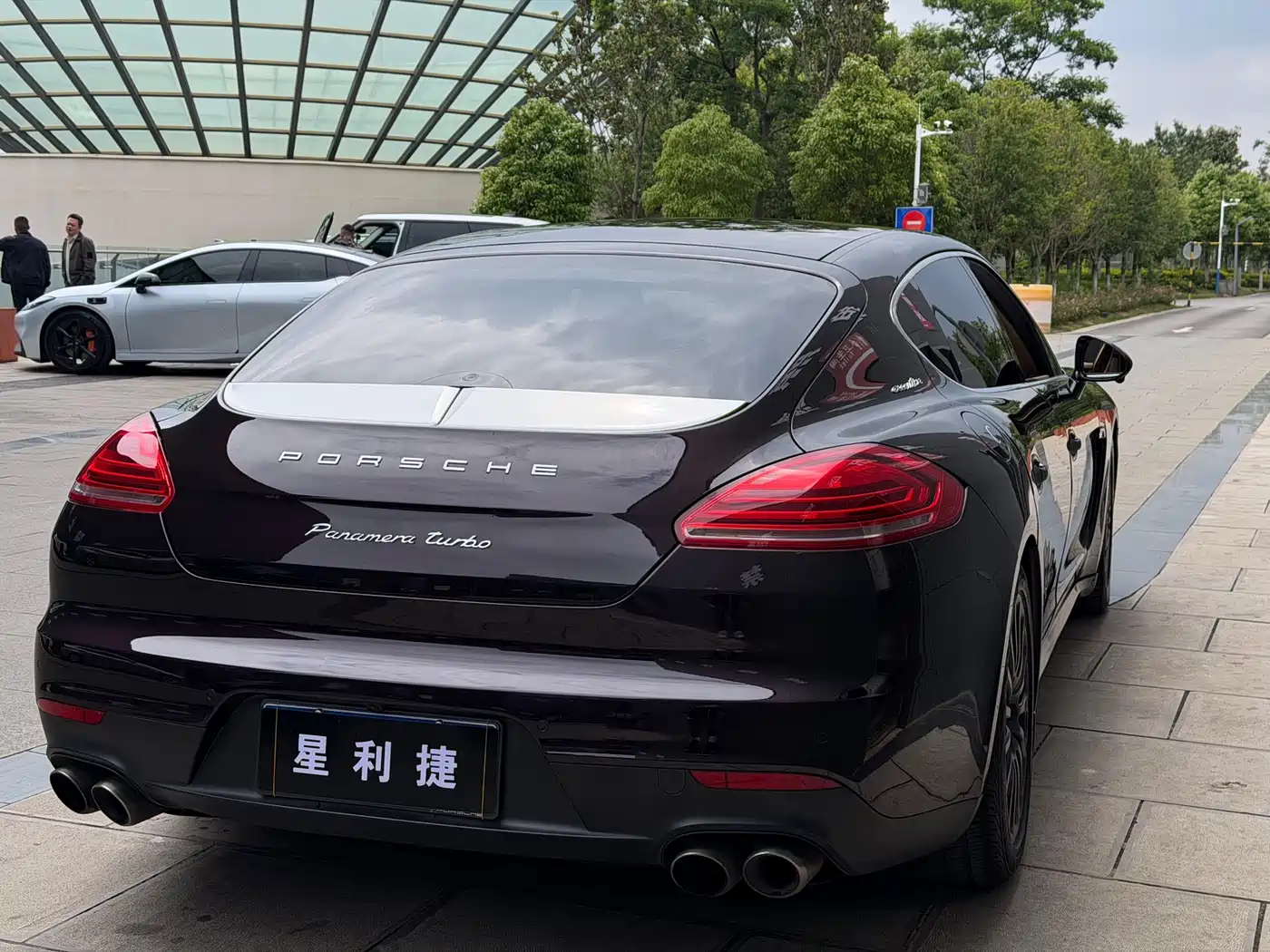 Porsche Panamera 2014 Panamera S Executive 3.0T фото 5