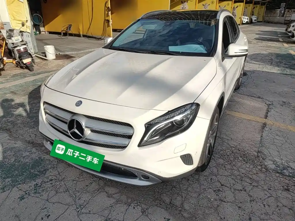 Mercedes-Benz GLA 2016 GLA 200 Fashion